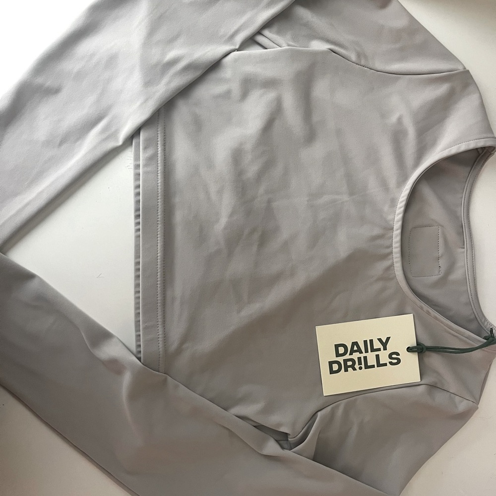 Light Gray Cropped Daily Drills top!!